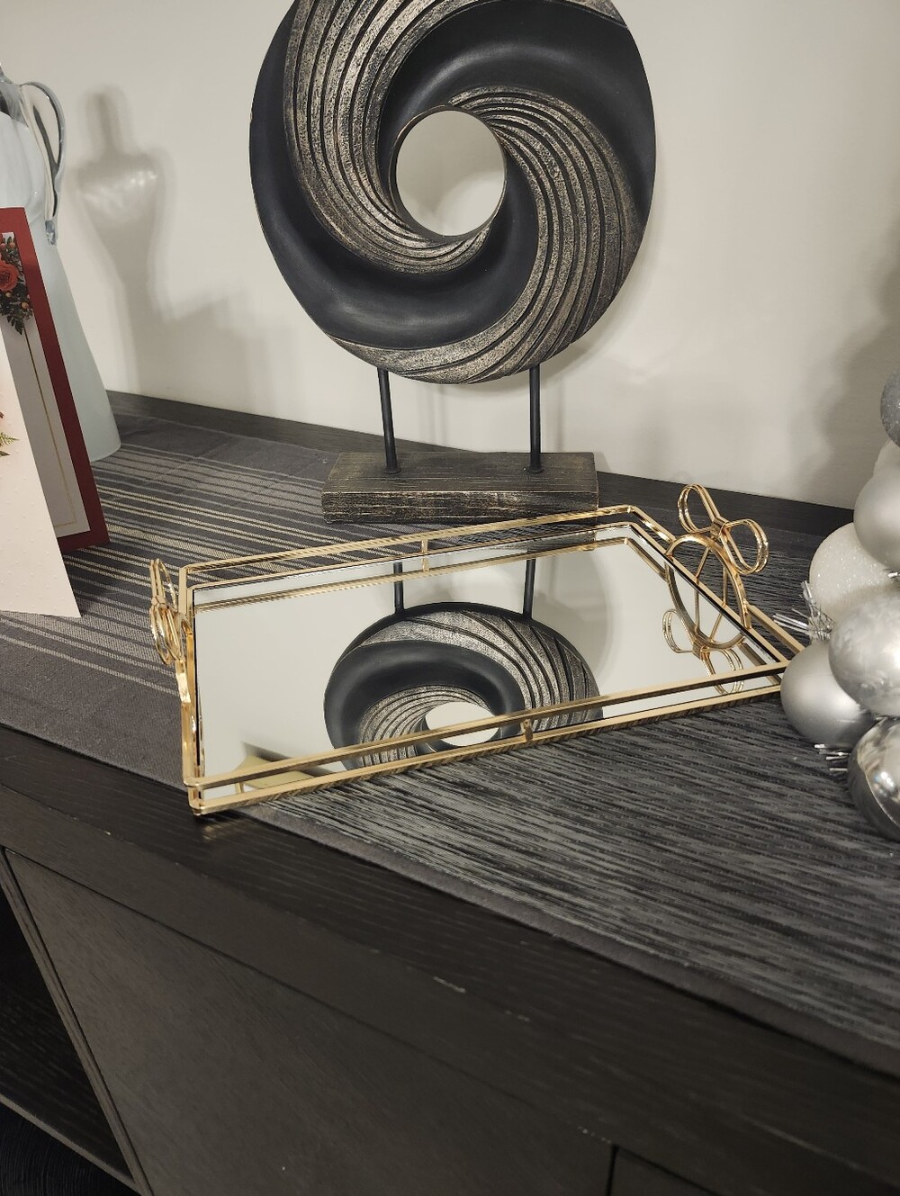 Gold Bow Mirror Tray - Picture 14 of 14